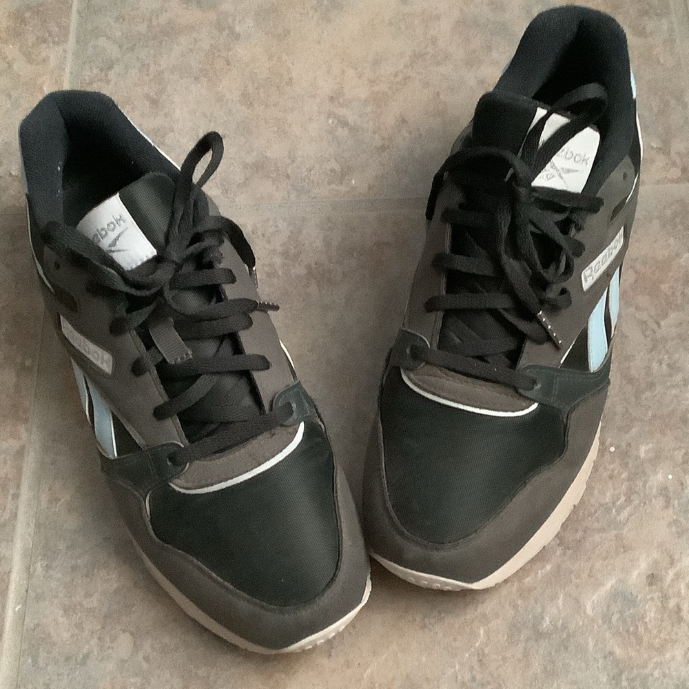 Reebok Black and Gray Women's Sneakers